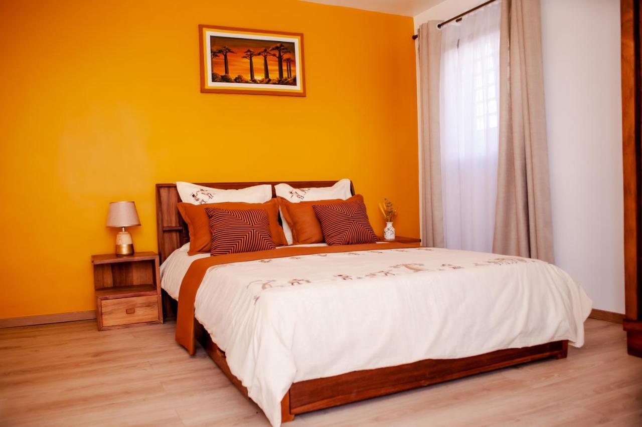 Ampifitia Guest House Ανταναναρίβο Εξωτερικό φωτογραφία