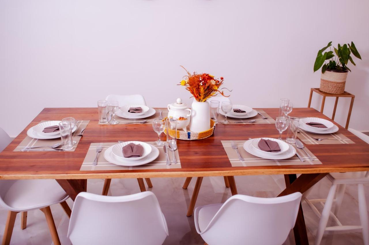 Ampifitia Guest House Ανταναναρίβο Εξωτερικό φωτογραφία