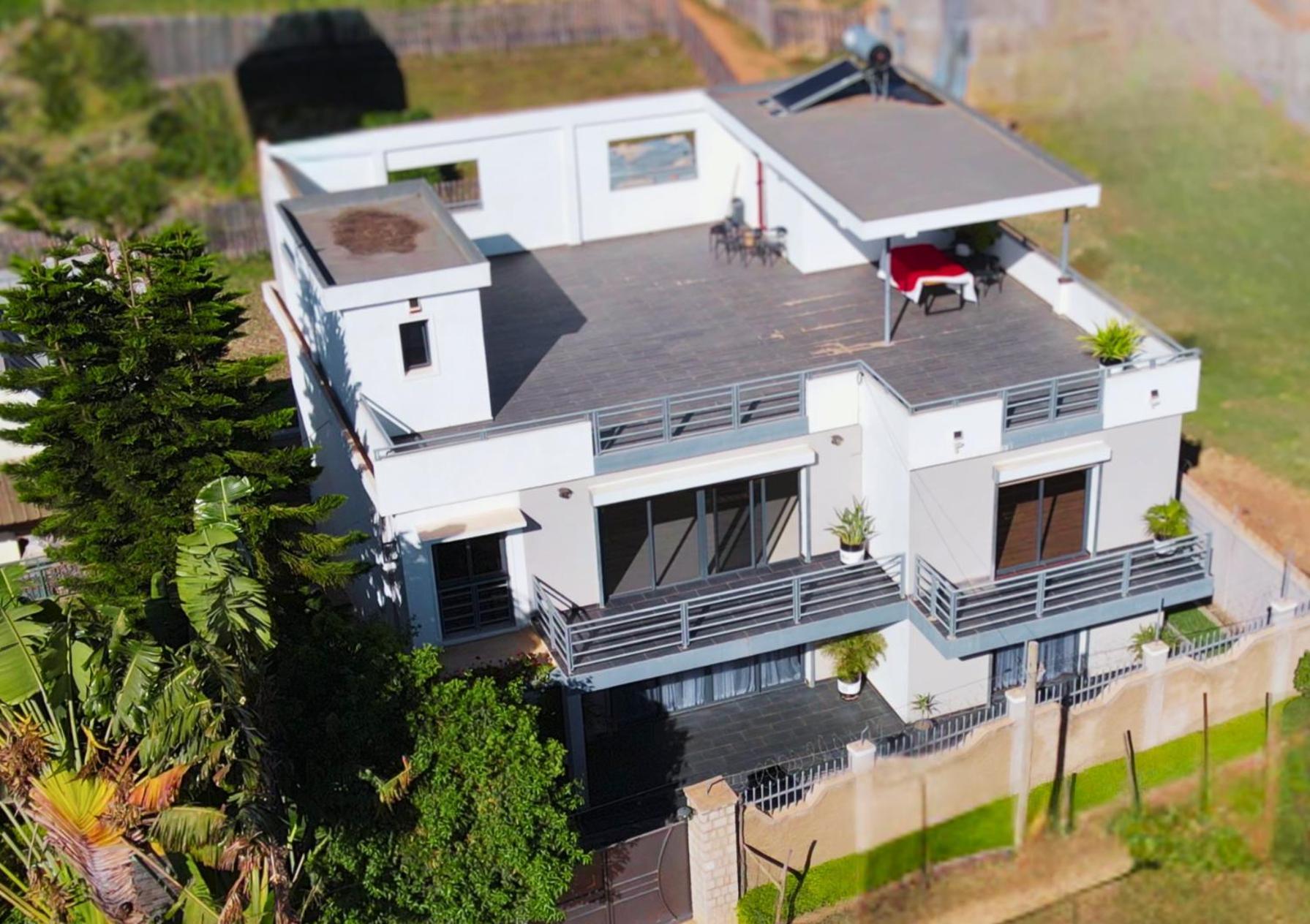 Ampifitia Guest House Ανταναναρίβο Εξωτερικό φωτογραφία